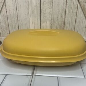 Tupperware vintage Yellow microwave veggie steamer